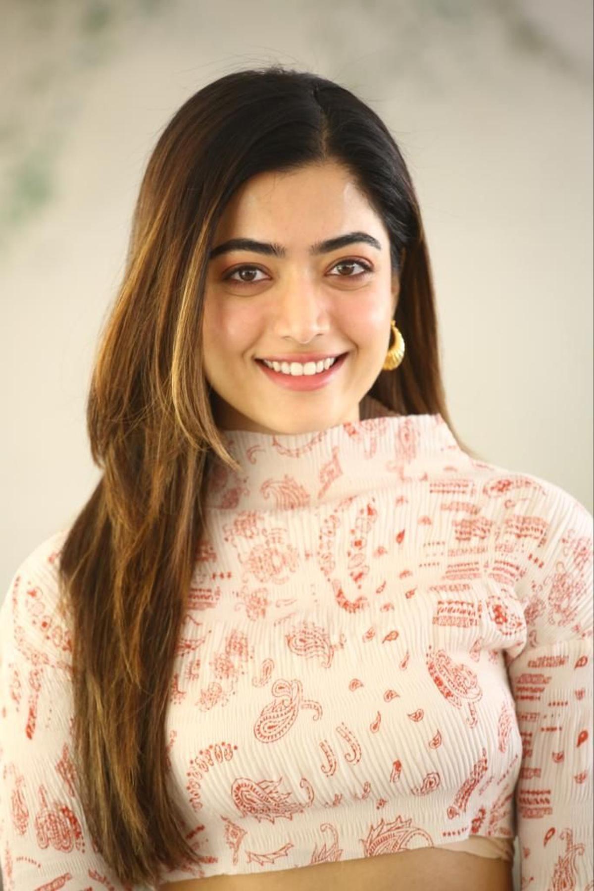 carrie suits add rashmika mandanna sexxx image