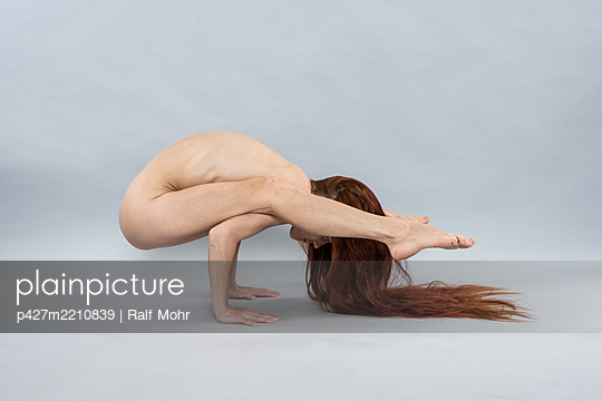 arik wolf add nude yoga moves image