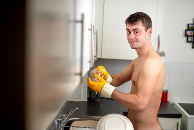 amauris sandoval add naked kitchen cleaning image