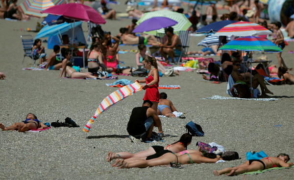 amy mackown add first time topless beach photo