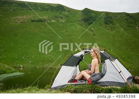 brett lundy add naked women camping photo