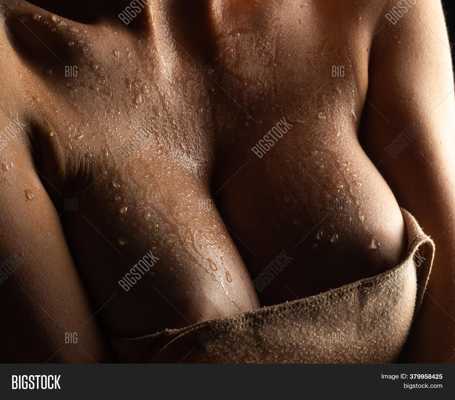 anna lipiec recommends naked body nude donna weatherholt add naked body nude image