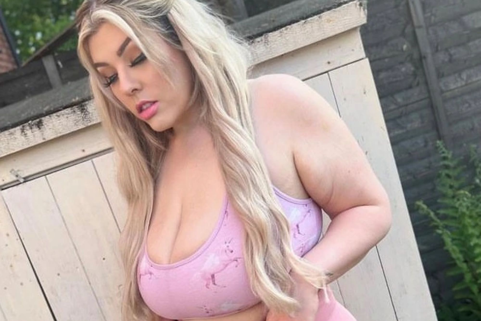 debi sanderson add blonde chubby big tits photo