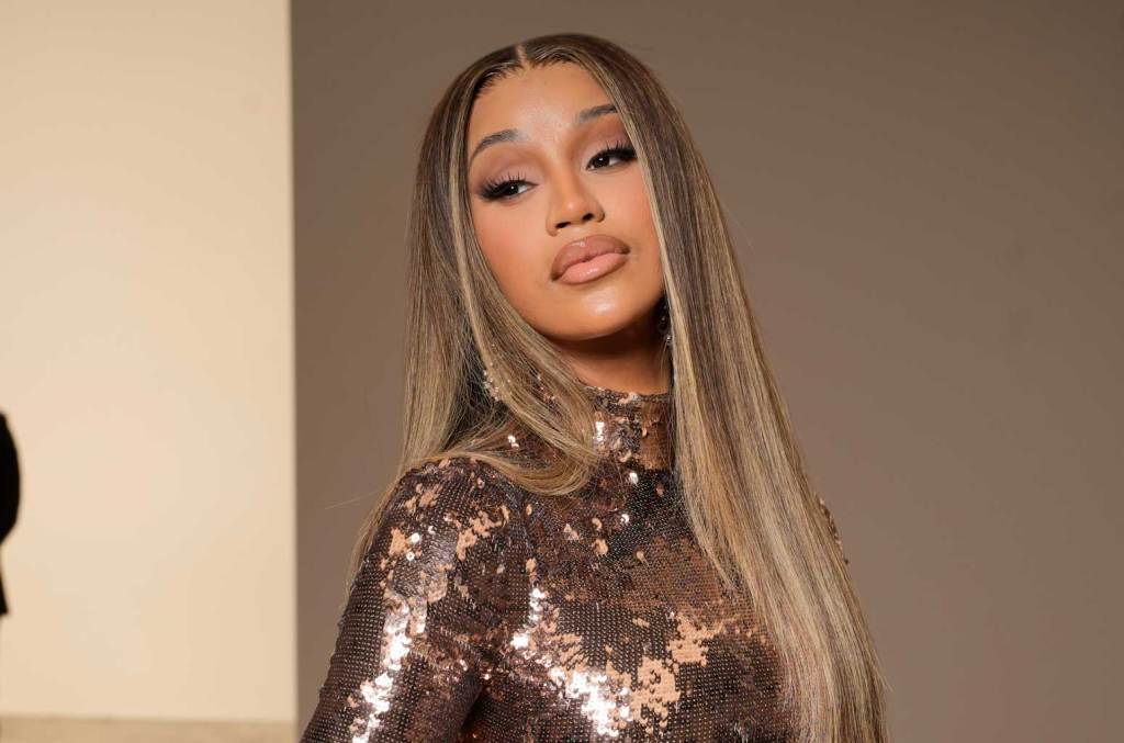 ashley marie holmes add cardi b twerking comp photo