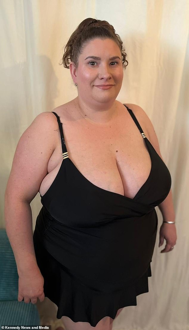 alex kettle add fat mature huge tits photo