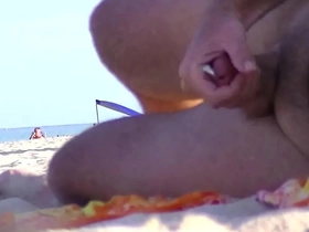 courtney giddings add hidden camera beach porn image