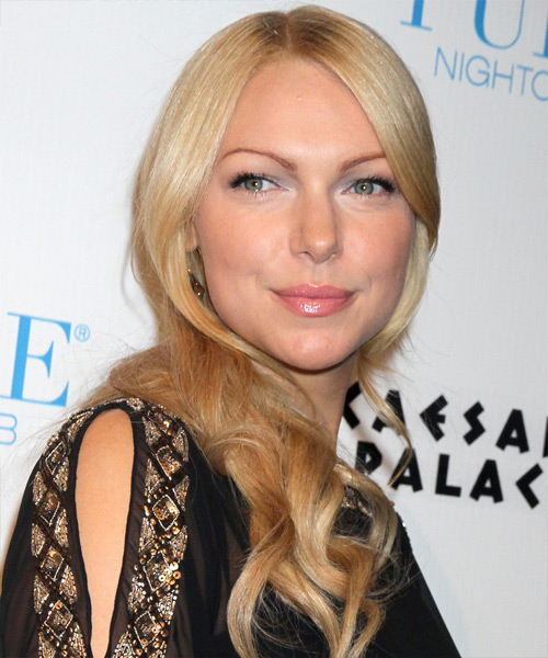 chris viloria add laura prepon blonde photo