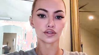 blagica petrovic add lindsey pelas cam photo