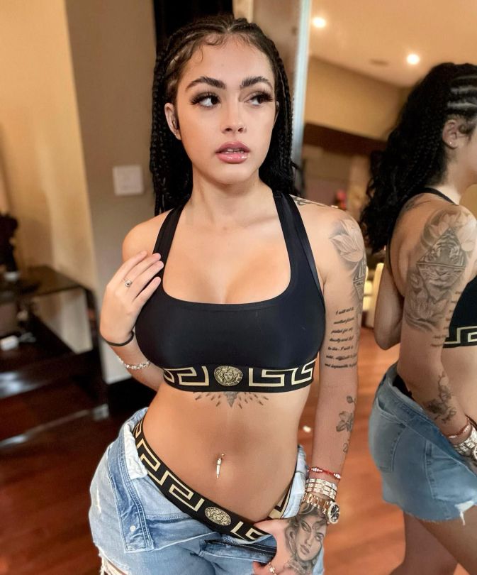 cara bentley add malu trevejo sexiest image